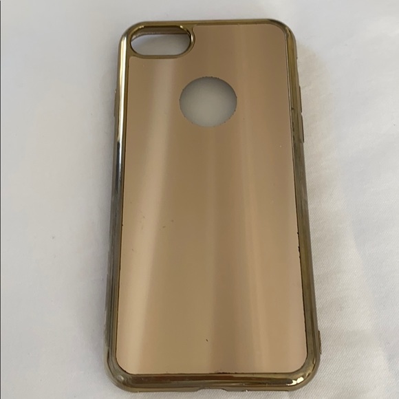 iPhone 7/8 gold phone cases (bundle) - Picture 5 of 6